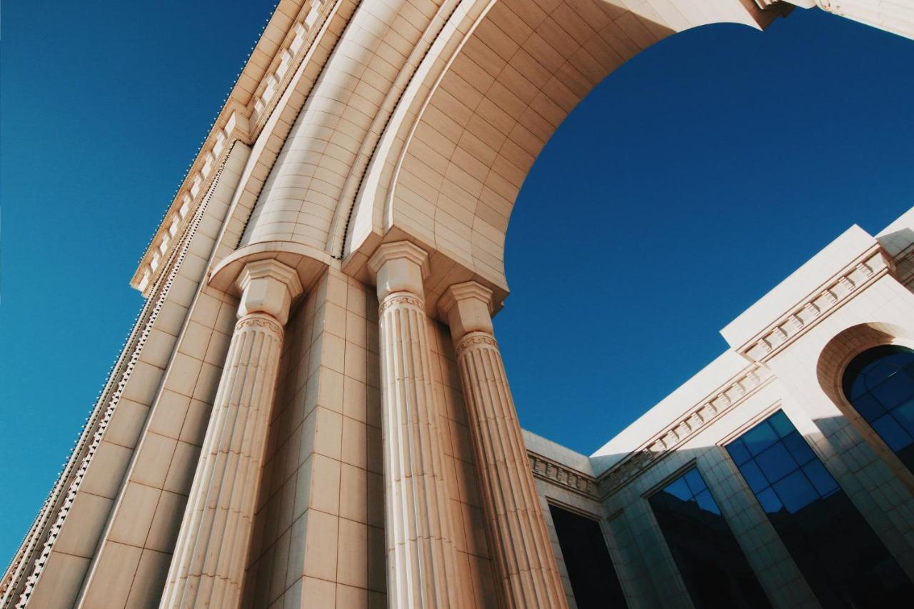 Hotel Intercontinental Tashkent By Ihg Exterior foto