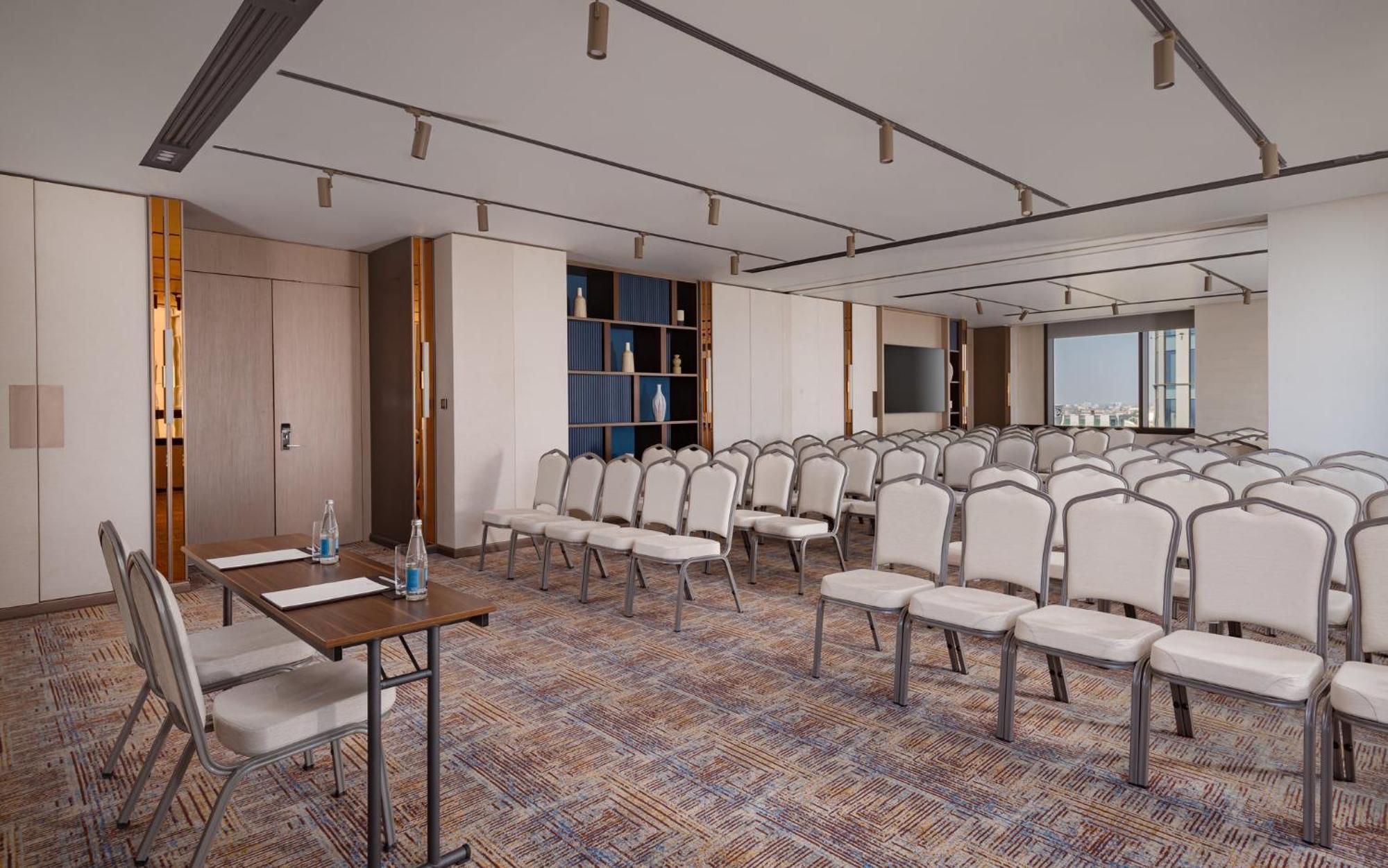 Hotel Intercontinental Tashkent By Ihg Exterior foto
