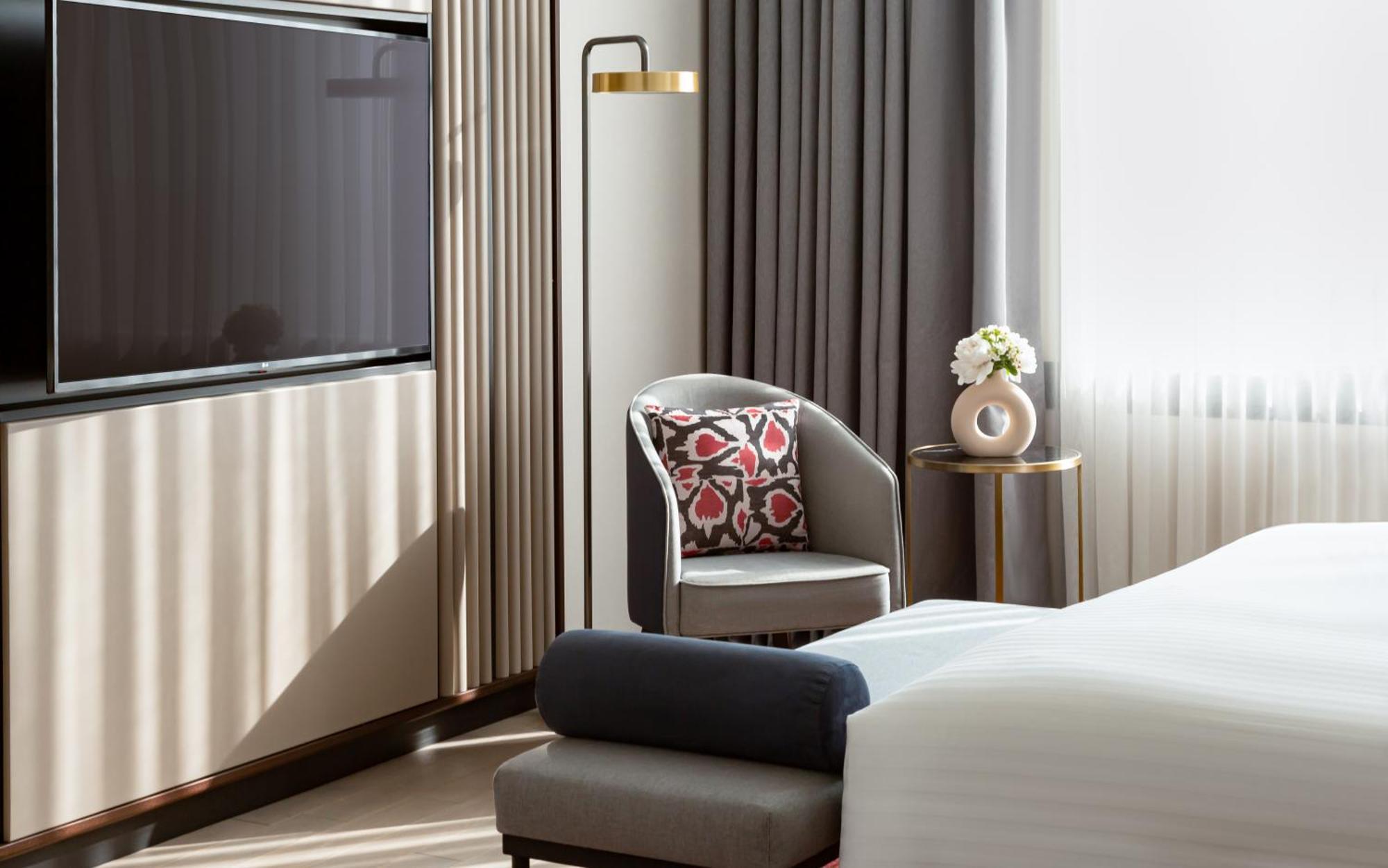 Hotel Intercontinental Tashkent By Ihg Exterior foto