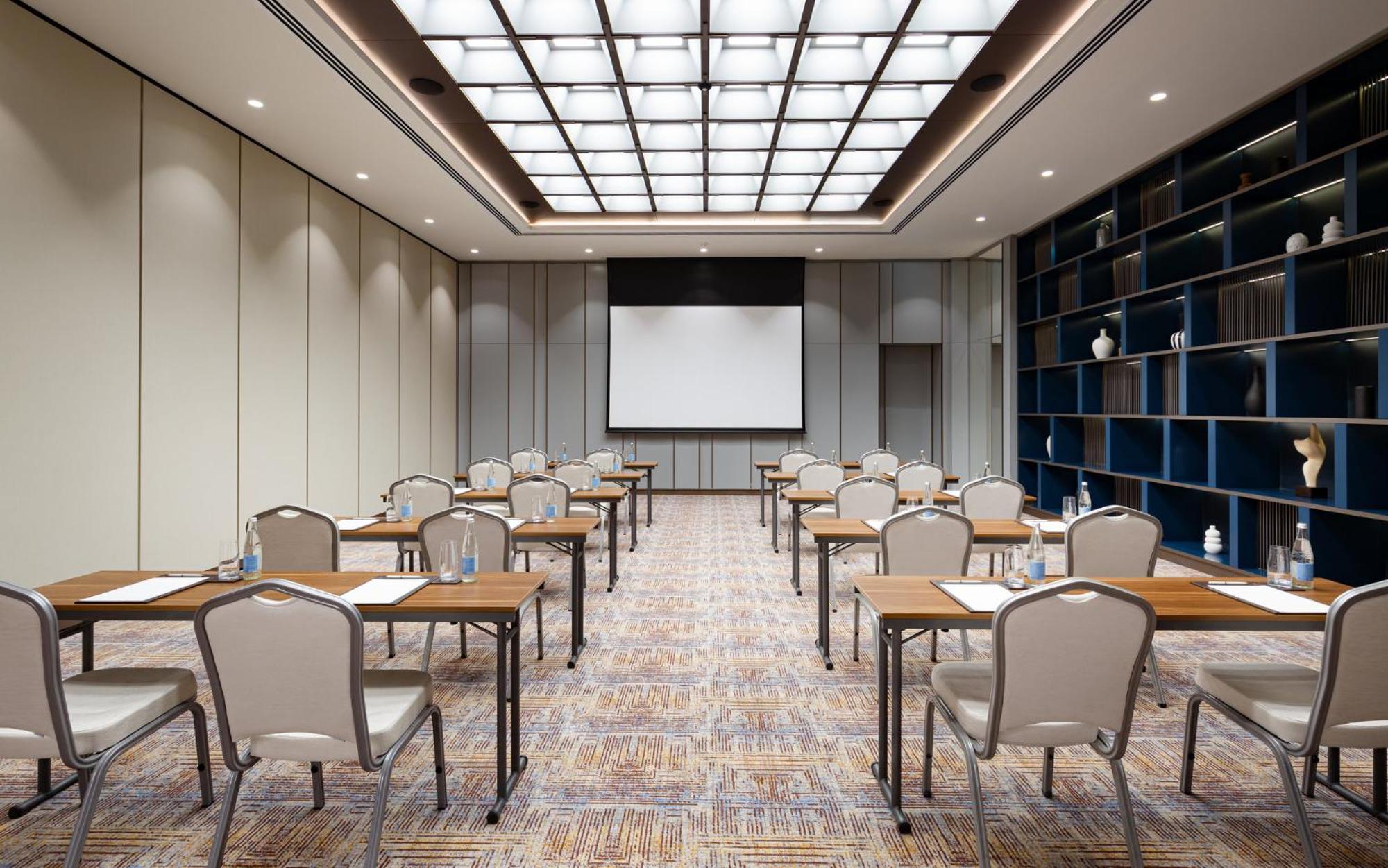 Hotel Intercontinental Tashkent By Ihg Exterior foto