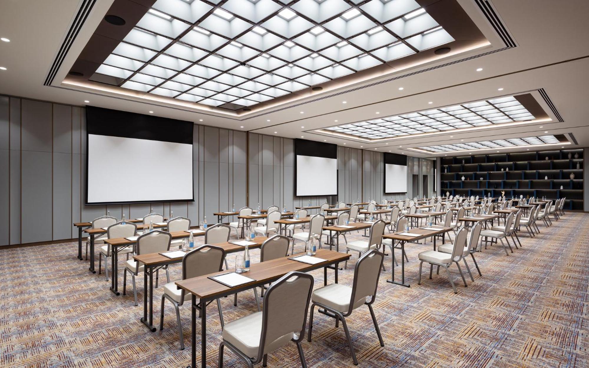 Hotel Intercontinental Tashkent By Ihg Exterior foto
